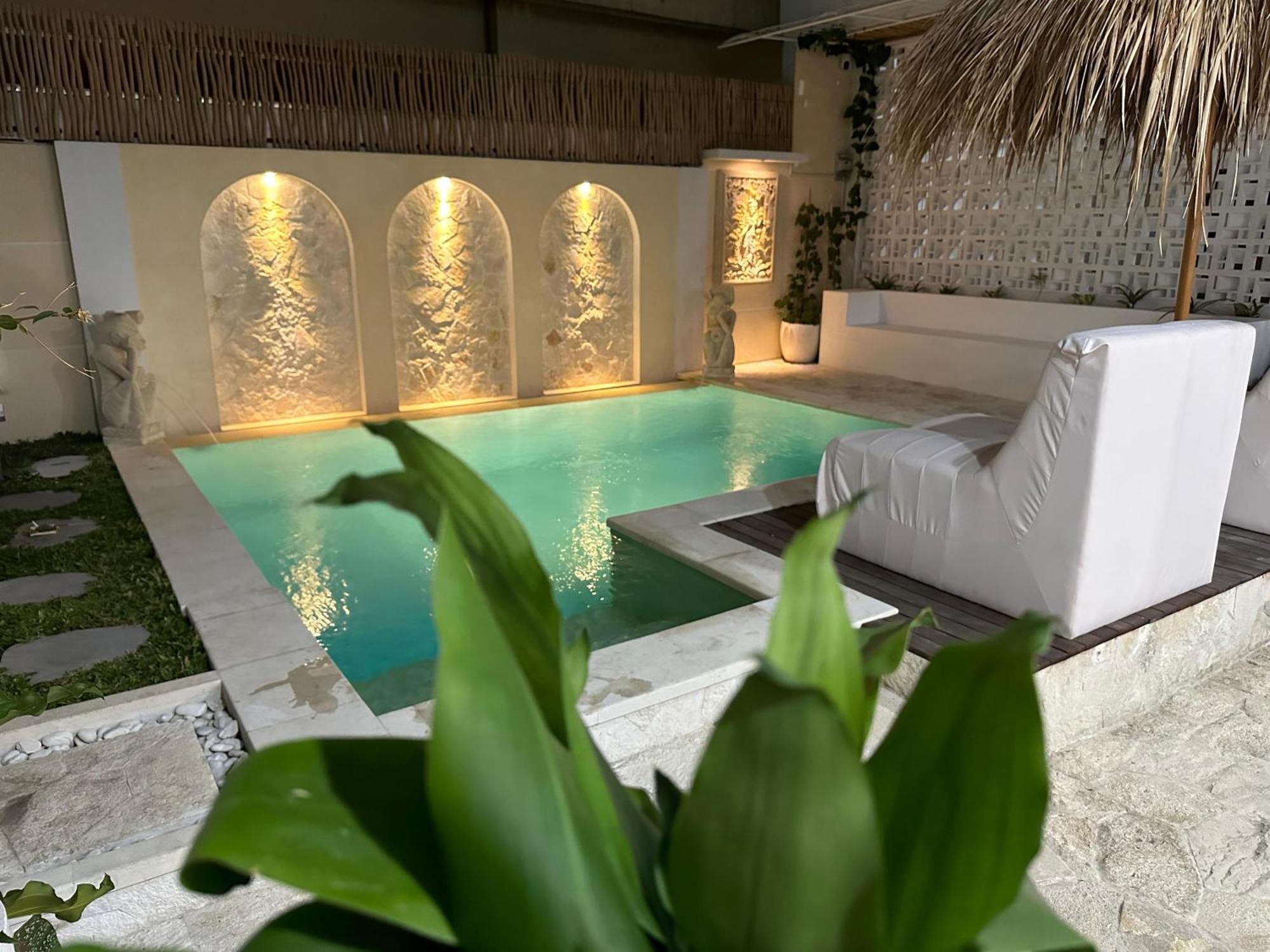 Tirta Mumbul Villa Бадунг Экстерьер фото