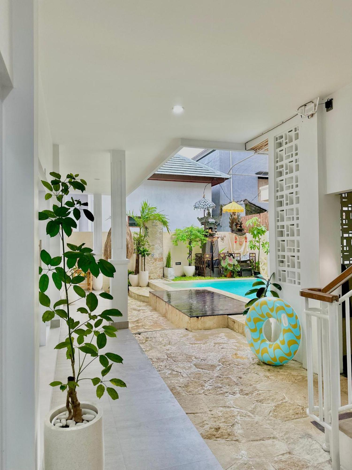 Tirta Mumbul Villa Бадунг Экстерьер фото